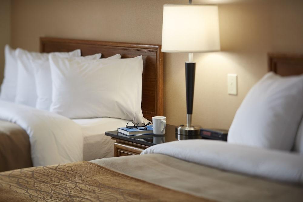 Comfort Inn Rouyn Exterior photo