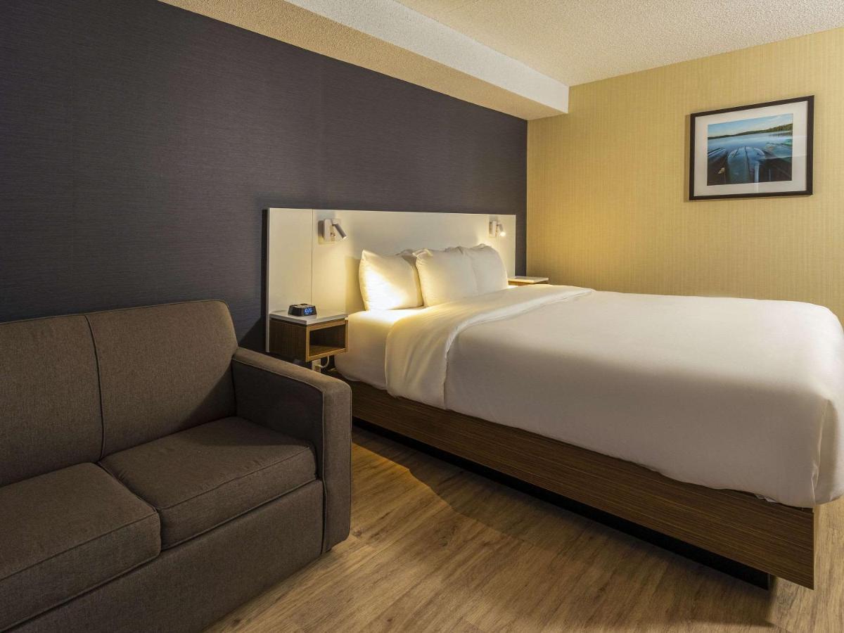 Comfort Inn Rouyn Exterior photo